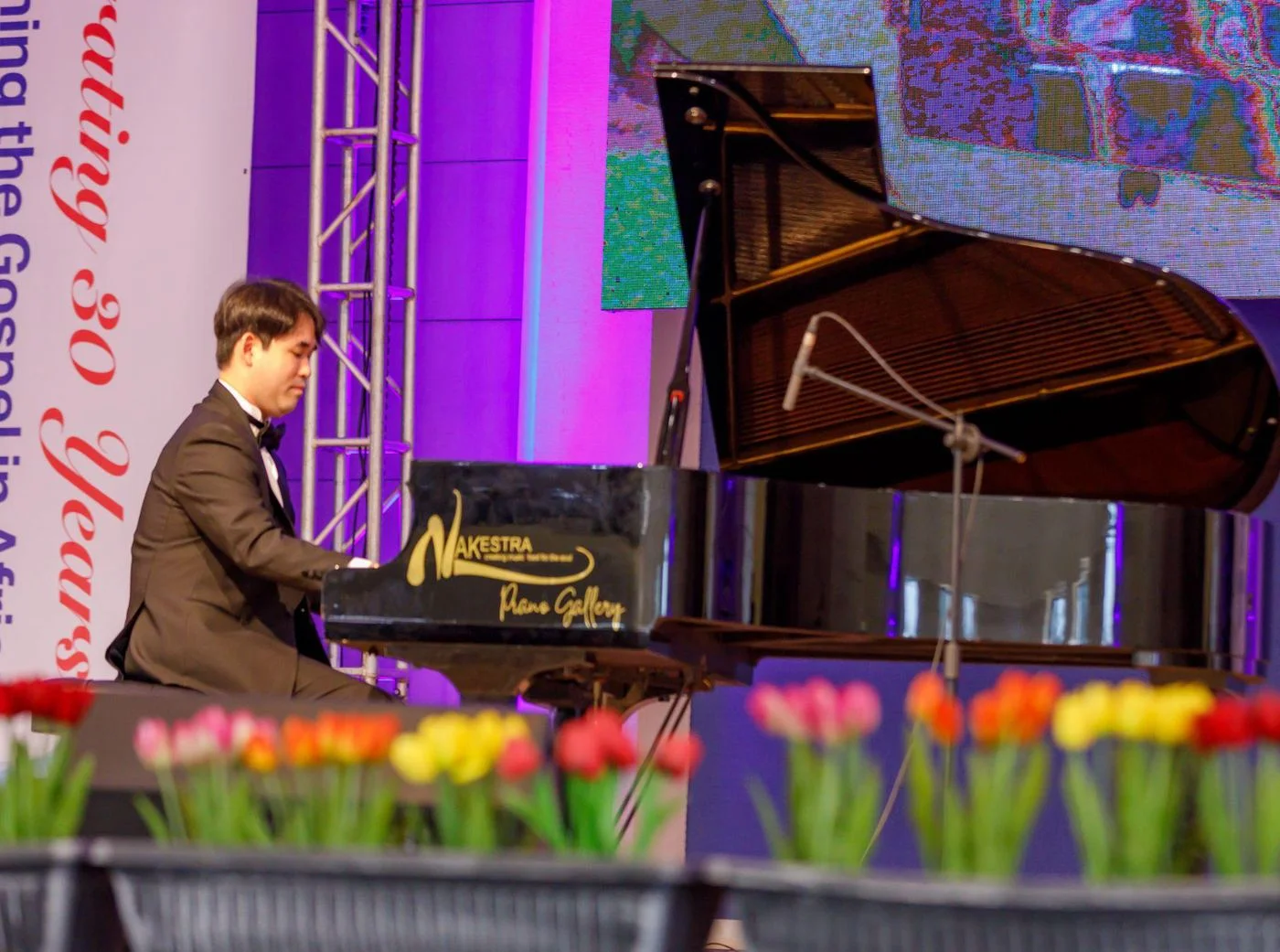 Professional sound system with stage lighting